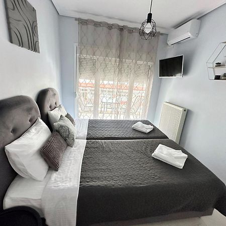 Eden Suite Paralia Buitenkant foto