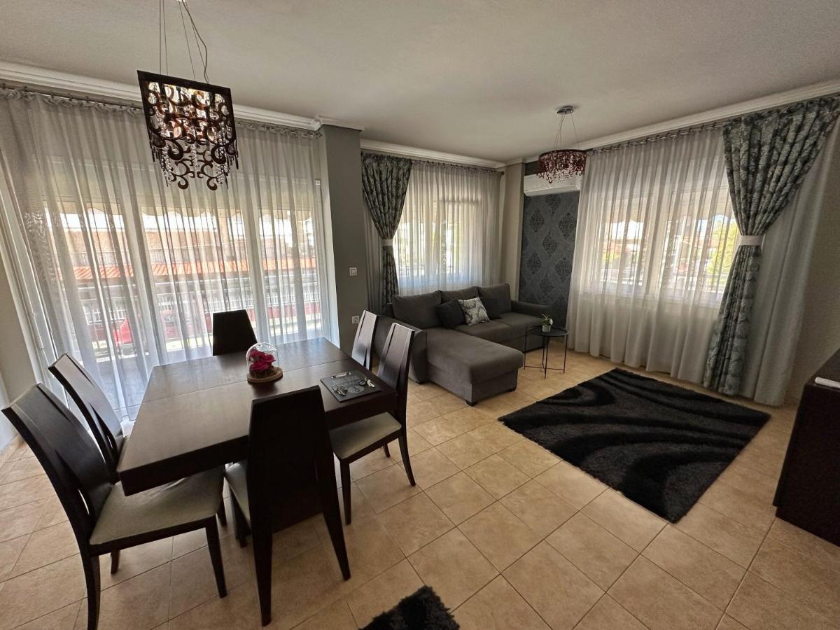 Eden Suite Paralia Buitenkant foto