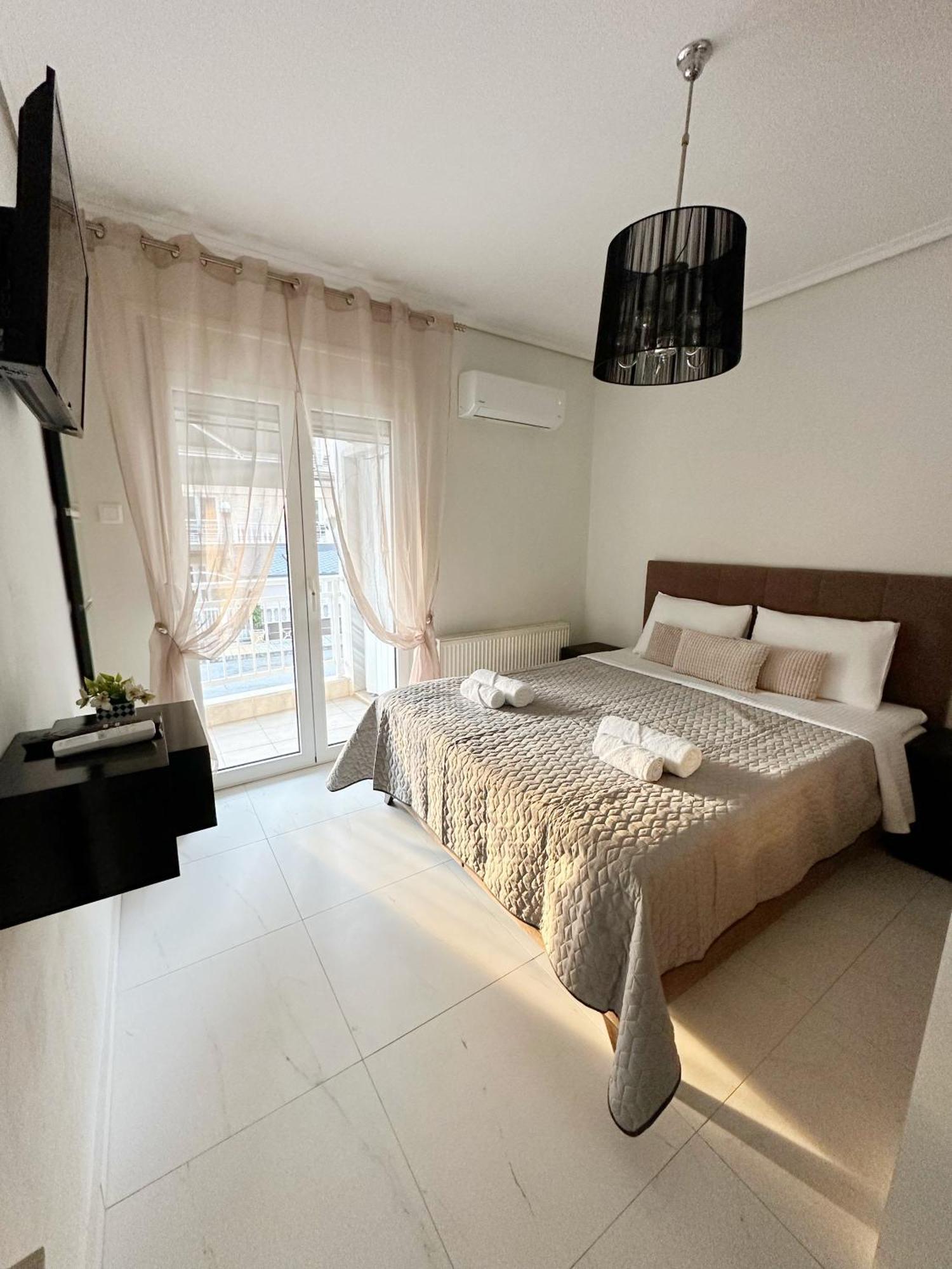 Eden Suite Paralia Buitenkant foto