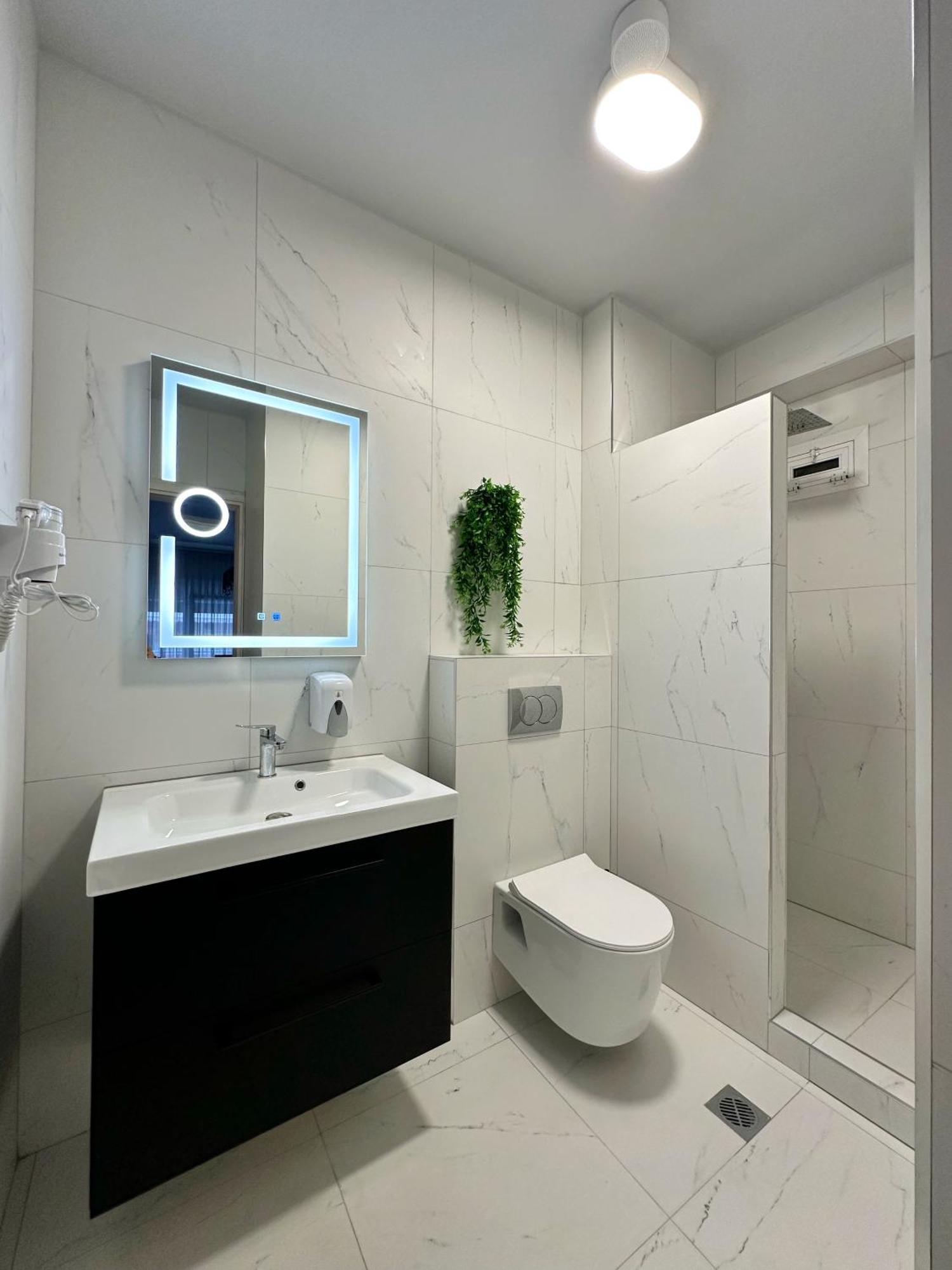 Eden Suite Paralia Buitenkant foto