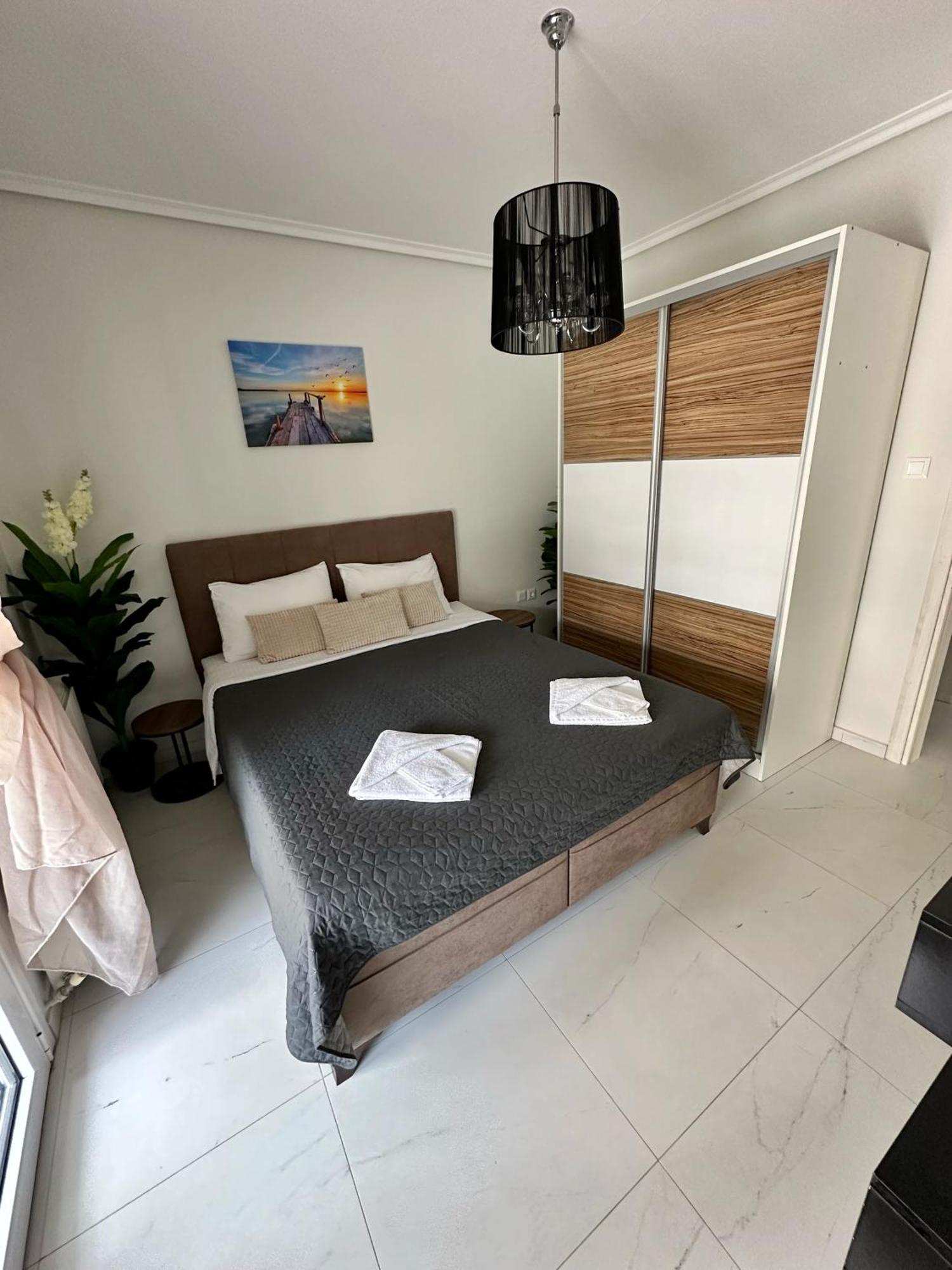 Eden Suite Paralia Buitenkant foto